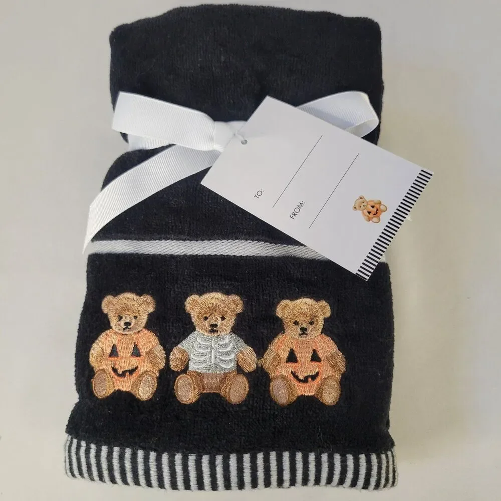 Set 2 Halloween Hand Towels Black White Cotton Teddy Bear Pumpkin Costume 16x26”